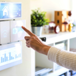 Alex Nabuco dos Santos destaca como casas conectadas unem tecnologia, praticidade e sustentabilidade no mercado premium.