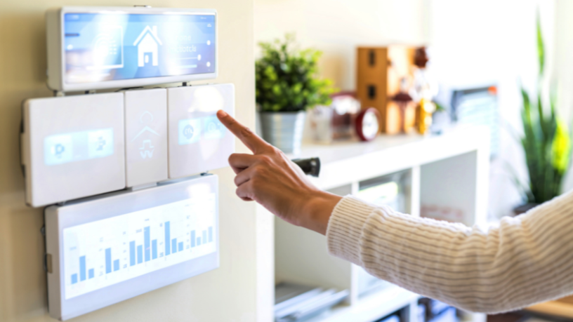 Alex Nabuco dos Santos destaca como casas conectadas unem tecnologia, praticidade e sustentabilidade no mercado premium.