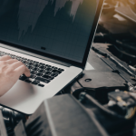 Educação técnica e tecnologia automotiva ampliam horizontes no setor de mobilidade, com a visão de Sérgio Bento De Araújo sobre as novas oportunidades para jovens profissionais.